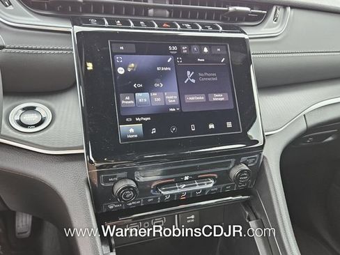 New 2025 Jeep Grand Cherokee L Laredo image 20