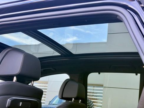 Used 2026 BMW X5 M60i image 12