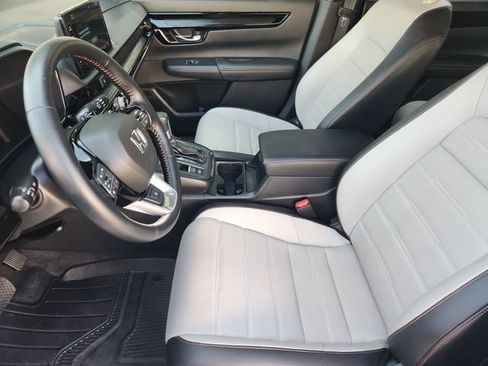 Used 2025 Honda CR-V Sport Touring image 4