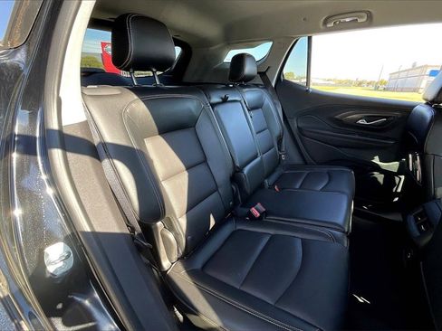 Used 2021 GMC Terrain SLT image 31