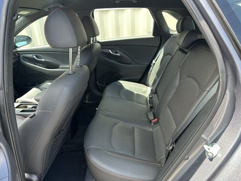 Used 2018 Hyundai Elantra GT Sport FWD image 7