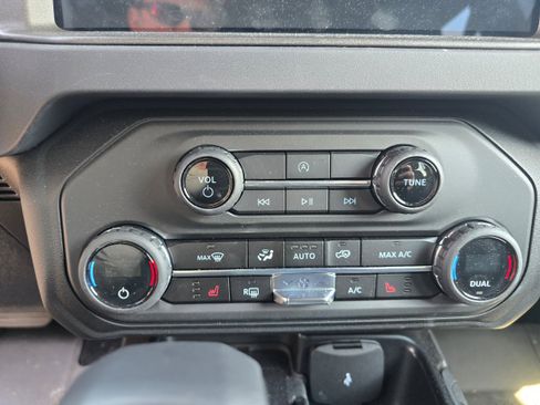 Used 2025 Ford Bronco Big Bend AWD/4WD image 13