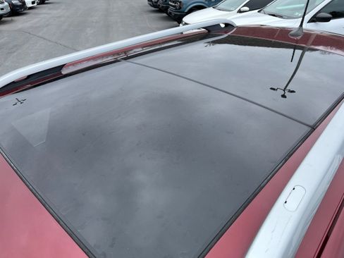 Used 2019 Jeep Cherokee Limited image 7