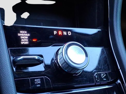 Used 2021 Jeep Grand Cherokee L Overland w/ Luxury Tech Group IV image 19