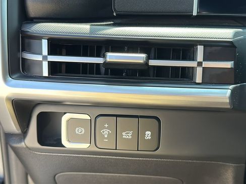 Used 2025 Hyundai Santa Fe SEL AWD/4WD image 20