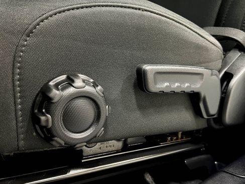 Used 2021 Jeep Wrangler Unlimited Sport AWD/4WD image 16