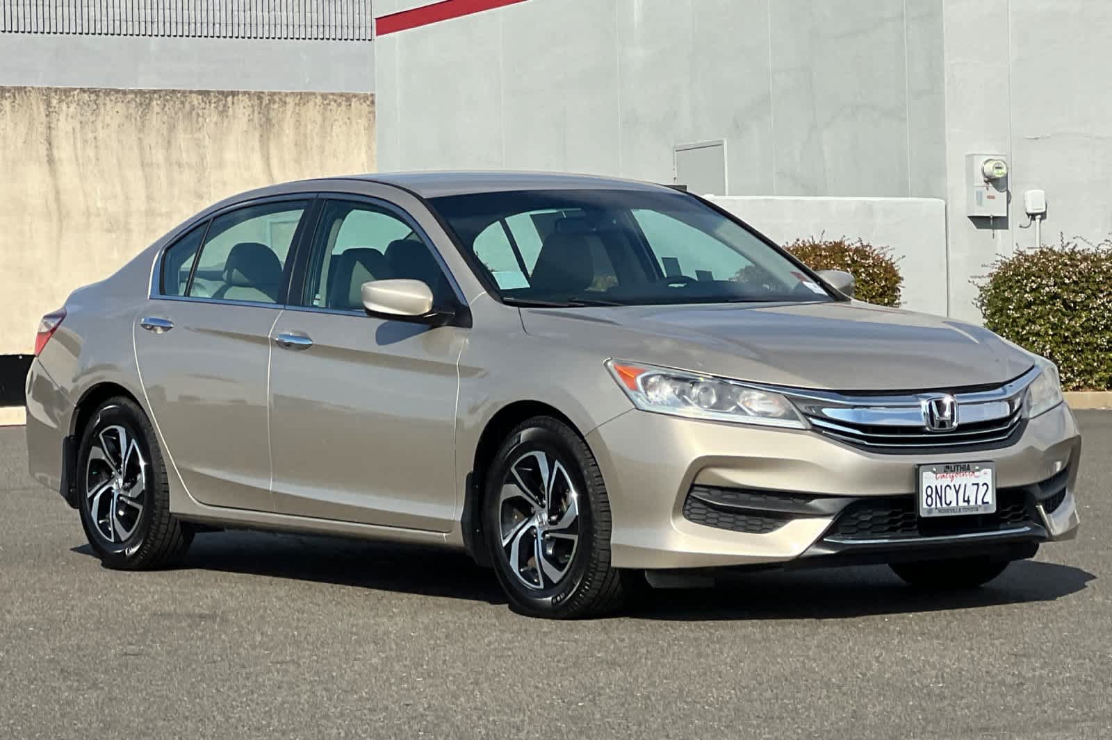 Used 2016 Honda Accord LX image 5