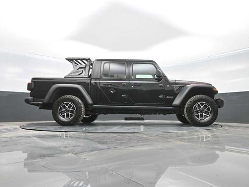 Used 2024 Jeep Gladiator Rubicon w/ Convenience Group image 37