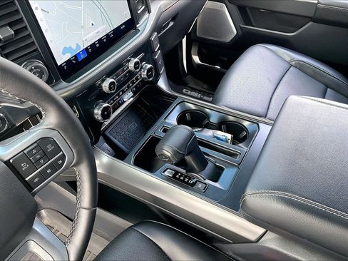 Used 2025 Ford F150 Lariat w/ Equipment Group 502A High image 19