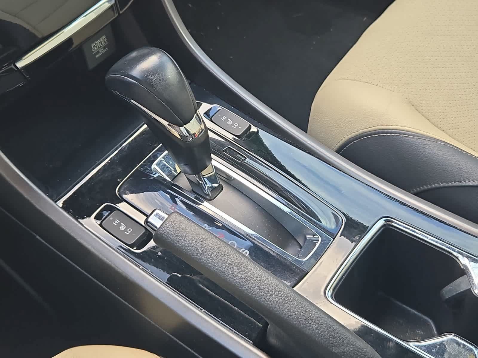 Used 2016 Honda Accord Touring image 33