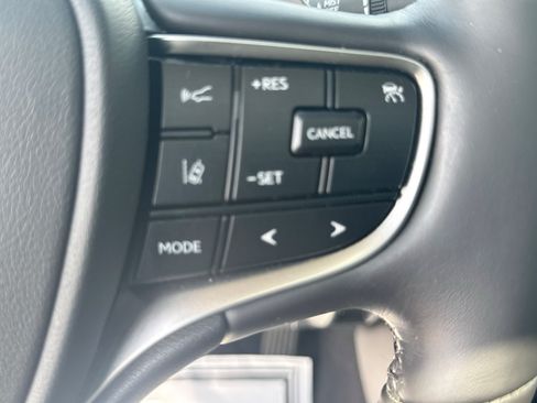 Used 2024 Lexus ES 300h Ultra Luxury w/ Accessory Package (Z2) FWD image 28