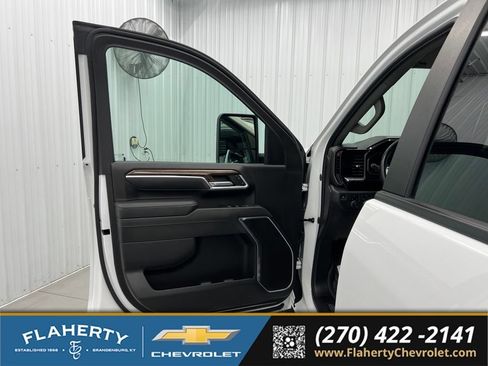 Used 2025 Chevrolet Silverado 2500 LT AWD/4WD image 8