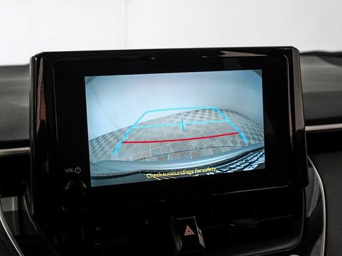 Used 2025 Toyota Corolla LE FWD image 19