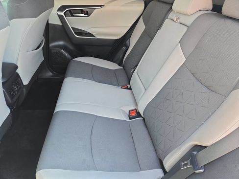 Used 2024 Toyota RAV4 XLE AWD/4WD image 13