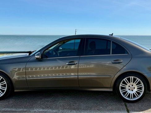 Used 2008 Mercedes-Benz E 350 Luxury image 8