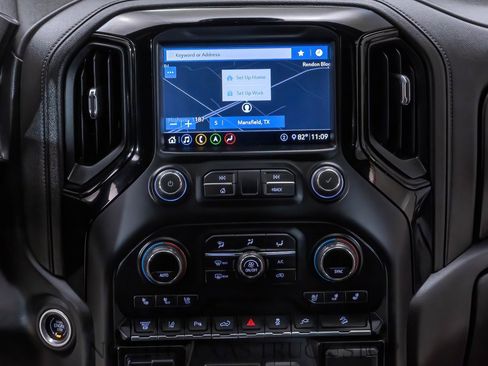 Used 2020 Chevrolet Silverado 2500 LTZ w/ LTZ Premium Package image 34