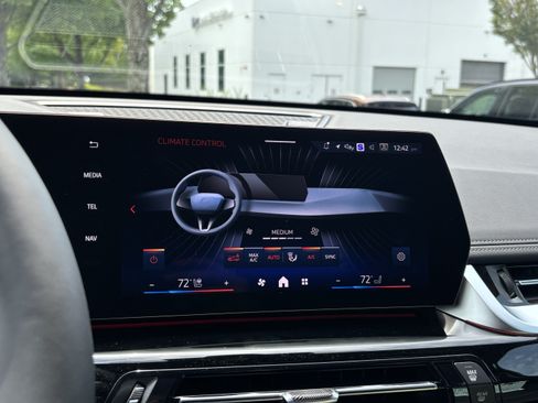 New 2027 BMW X1 xDrive28i AWD/4WD image 32
