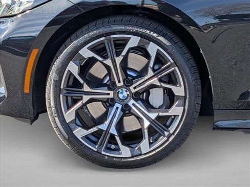 Used 2025 BMW 330i Sedan w/ Convenience Package image 25
