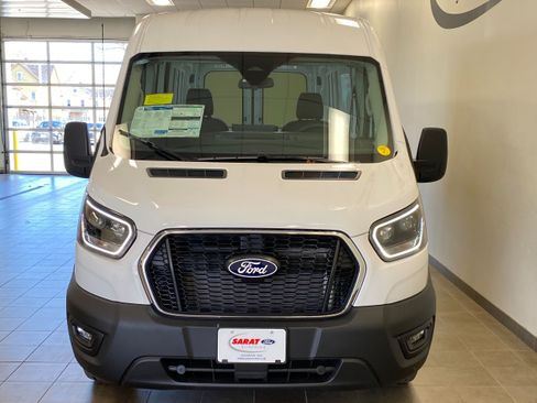 New 2026 Ford Transit 250 148 Medium Roof w/ Exterior Upgrade Package RWD image 3