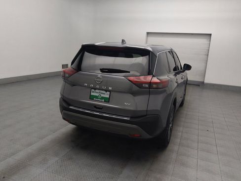 Used 2023 Nissan Rogue SV image 7