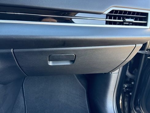 Used 2025 Mitsubishi Outlander SE FWD image 23