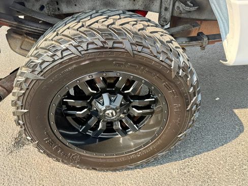 Used 2017 Ford F350 XLT w/ Camper Package AWD/4WD image 19