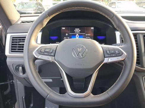 Used 2023 Volkswagen Atlas Cross Sport SE FWD image 21