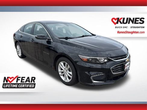Used 2017 Chevrolet Malibu LT image 4