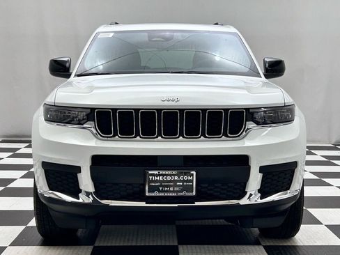 New 2025 Jeep Grand Cherokee L Laredo image 3