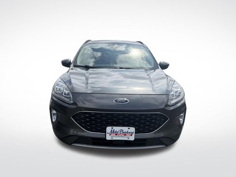 Used 2020 Ford Escape Titanium AWD/4WD image 2