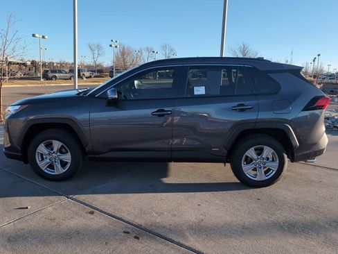 Used 2025 Toyota RAV4 XLE image 4