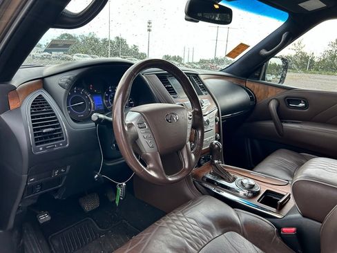 Used 2017 INFINITI QX80 Limited w/ All Season Package AWD/4WD image 10