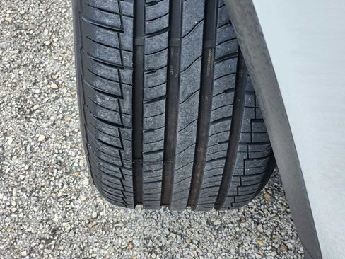Used 2019 Mercedes-Benz GLC 350e 4MATIC image 10