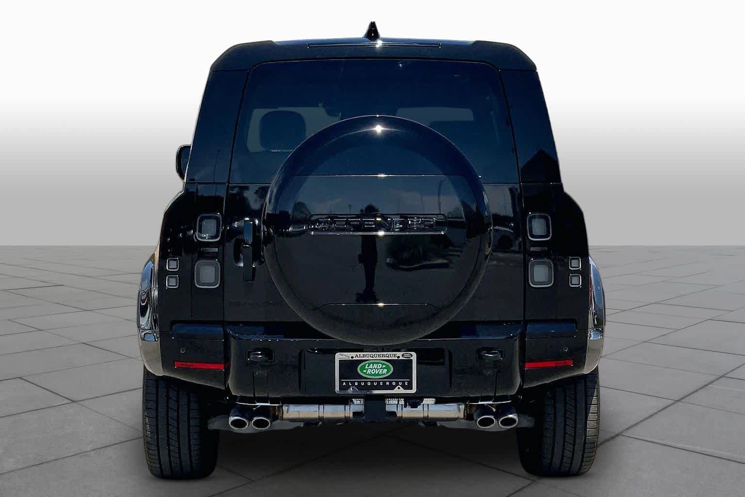 New 2026 Land Rover Defender 90 V8 AWD/4WD image 4