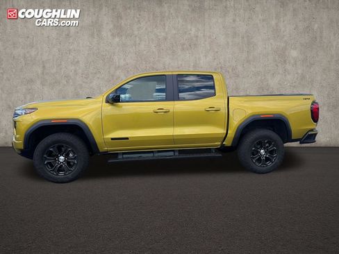 Used 2023 GMC Canyon Elevation w/ Elevation Premium Package AWD/4WD image 5