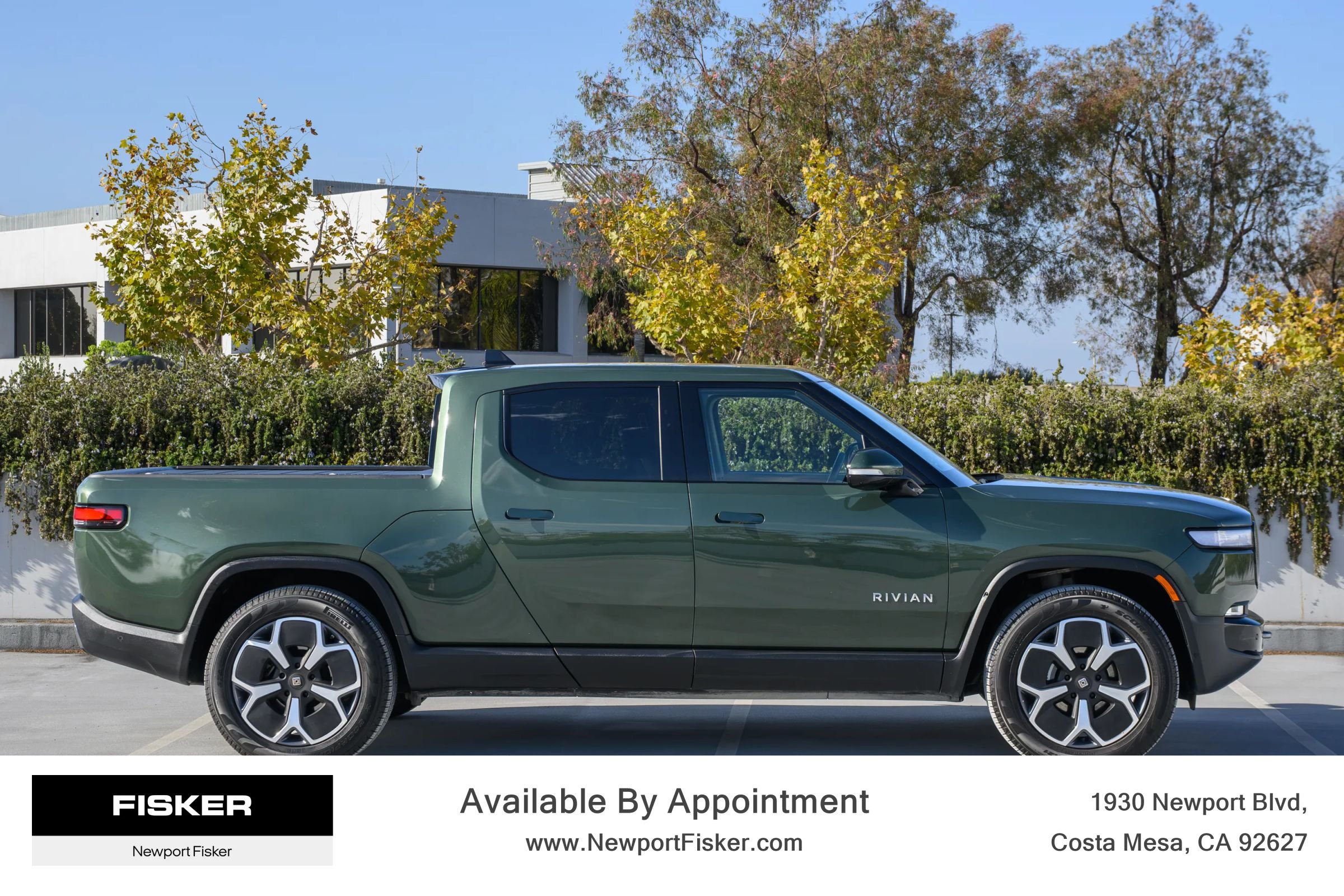 Used 2023 Rivian R1T AWD Adventure Dual image 9