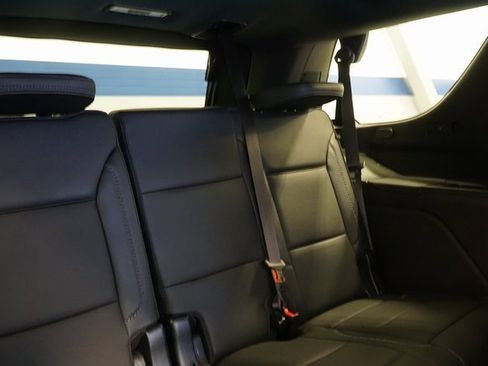 Used 2023 GMC Yukon Denali w/ Advanced Technology Package image 21