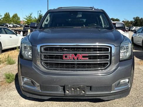 Used 2018 GMC Yukon XL SLT w/ Open Road Package AWD/4WD image 3