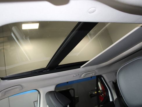Used 2025 Honda Pilot Touring image 26