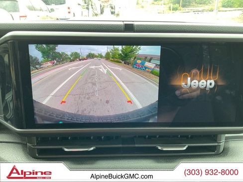 Used 2024 Jeep Wrangler Unlimited Sport AWD/4WD image 16