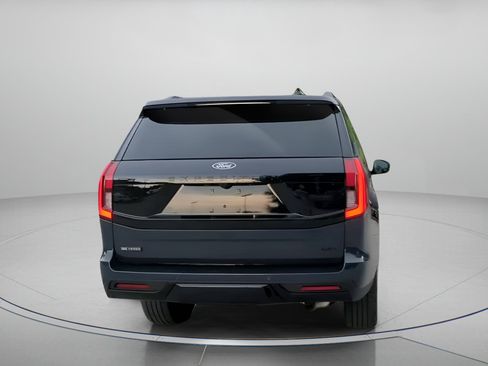 New 2027 Ford Expedition Max Platinum RWD image 28