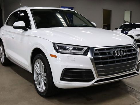 Used 2020 Audi Q5 2.0T Premium Plus w/ Premium Plus Package image 7