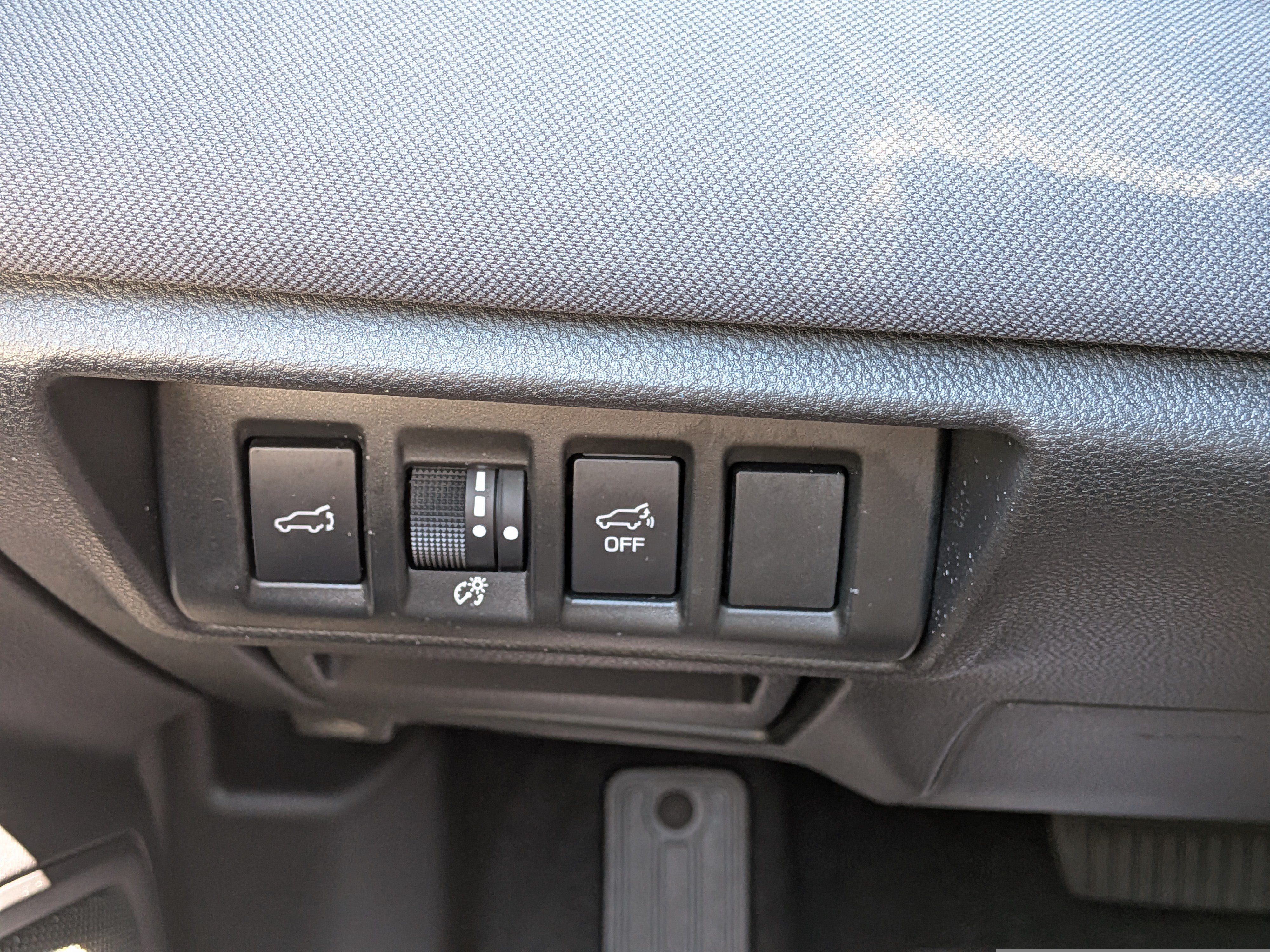 Certified 2025 Subaru Outback Premium AWD/4WD image 24