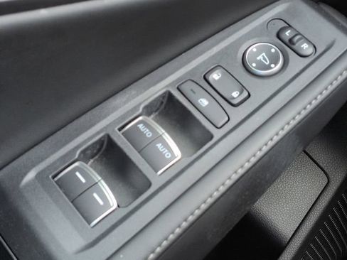 Used 2025 Honda Accord Sport image 30