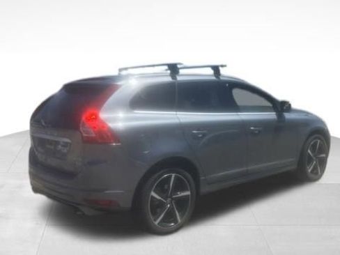 Used 2016 Volvo XC60 T6 R-Design Platinum w/ Climate Package AWD/4WD image 5