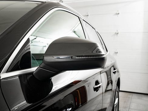 Used 2023 Audi Q5 2.0T Premium w/ Convenience Package image 17