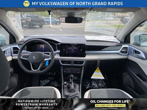 New 2026 Volkswagen Taos SE AWD/4WD image 20