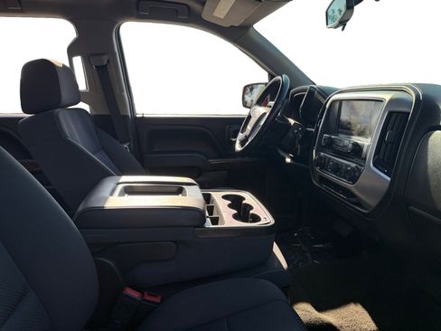 Used 2018 GMC Sierra 1500 SLE w/ SLE Value Package image 14