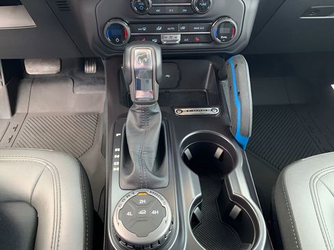 Used 2024 Ford Bronco Black Diamond image 23