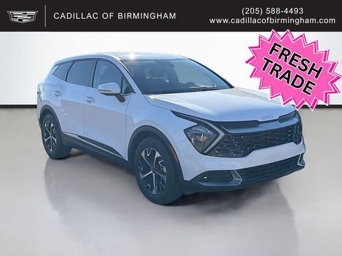 Used 2023 Kia Sportage EX image 3